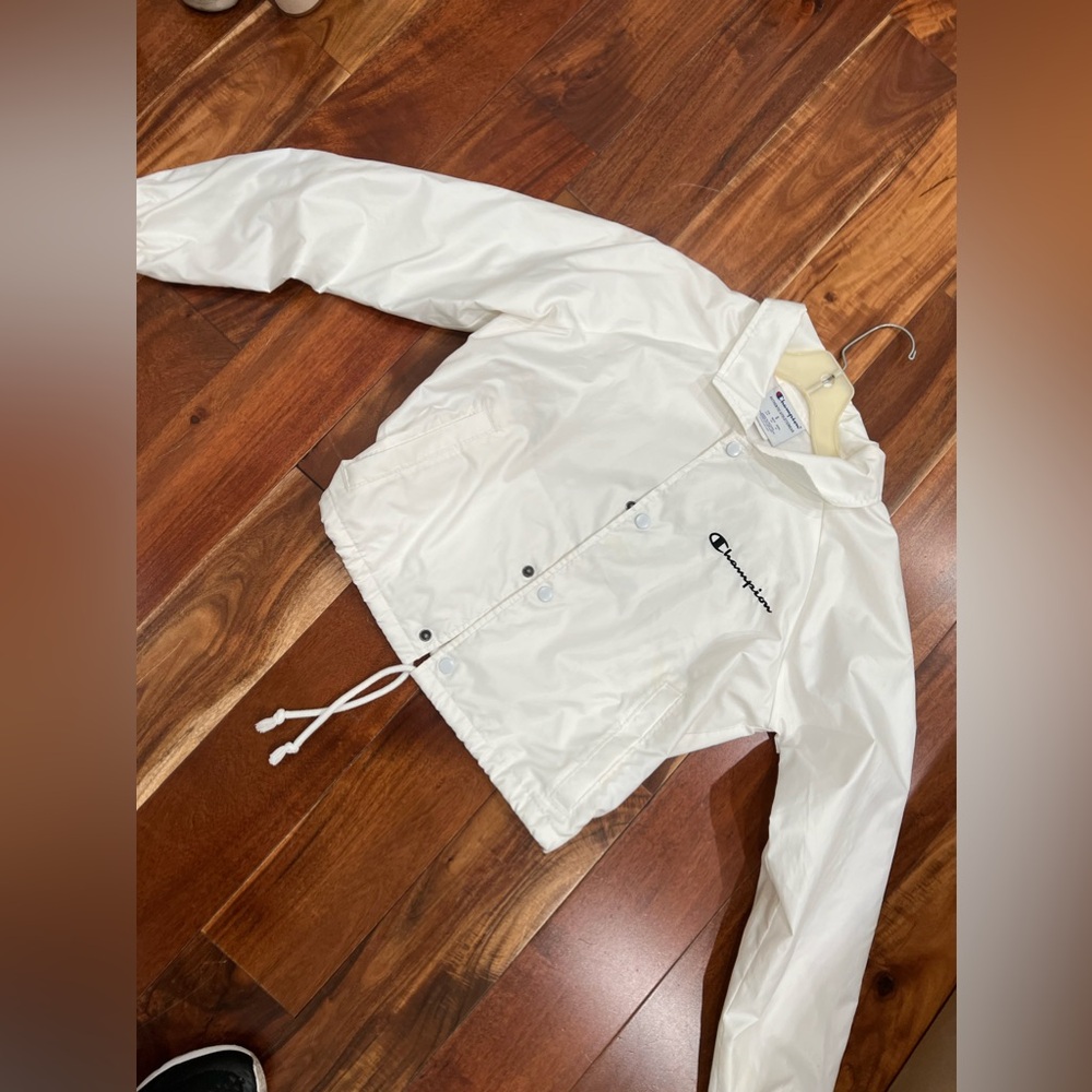CHAMPION JACKET🤍🤍